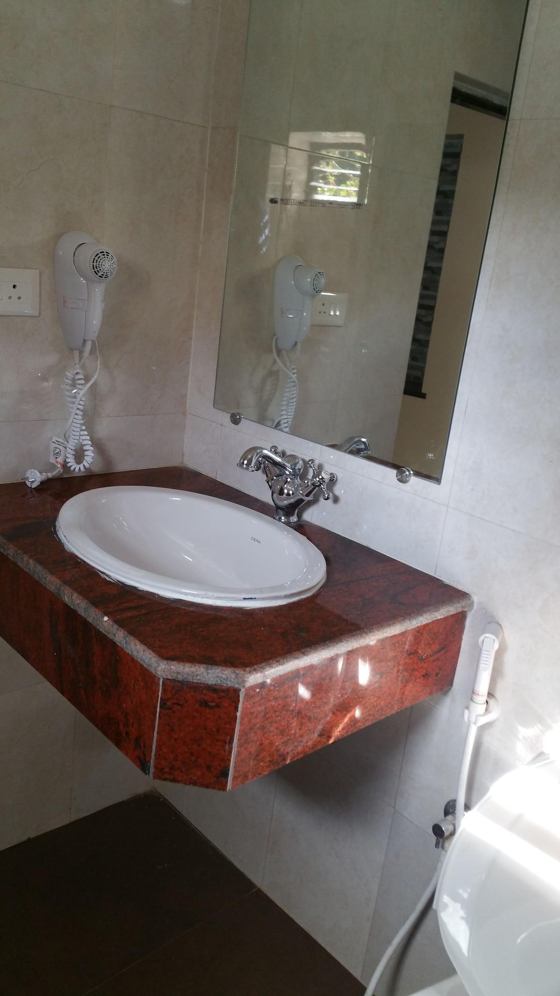 Hotel Riverside Baga Εξωτερικό φωτογραφία