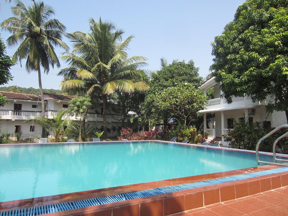 Hotel Riverside Baga Εξωτερικό φωτογραφία