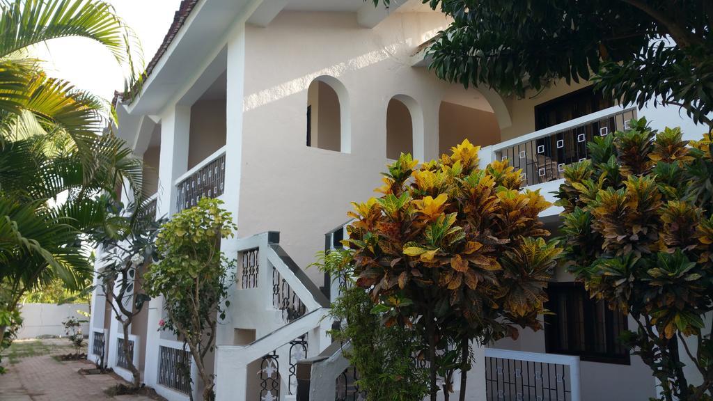 Hotel Riverside Baga Εξωτερικό φωτογραφία