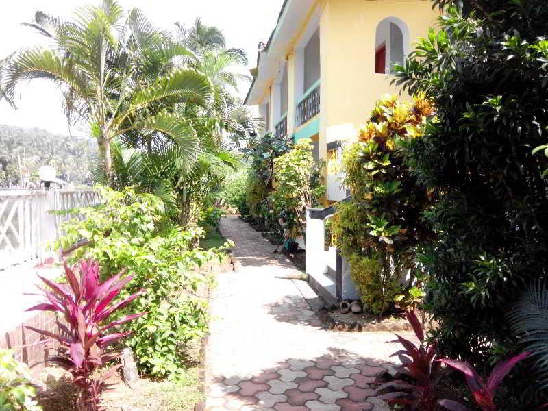Hotel Riverside Baga Εξωτερικό φωτογραφία